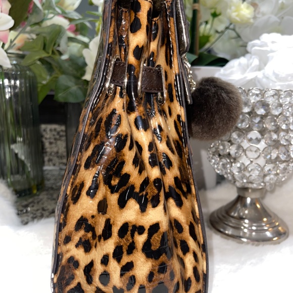 Guess purse - Picture 6 of 13